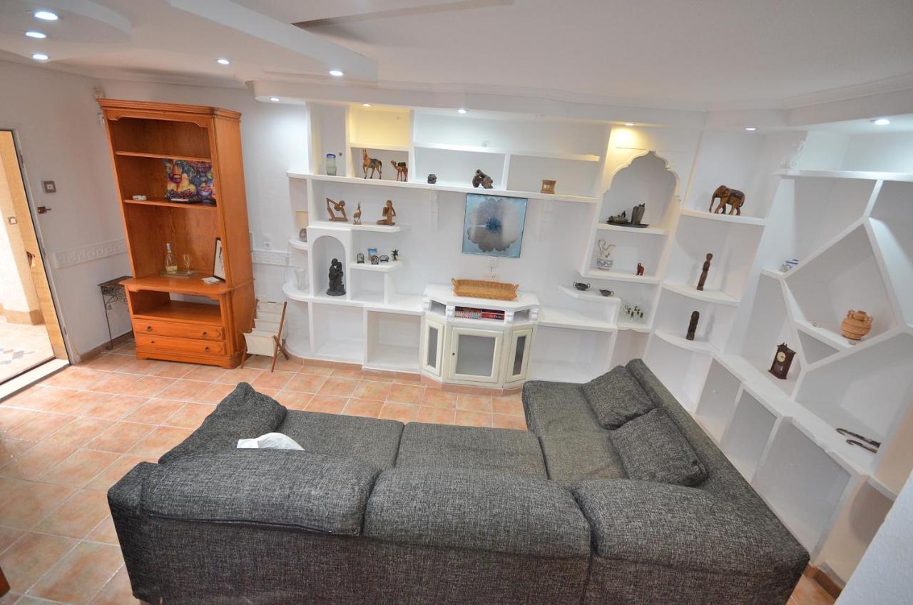 Agradable Adosado Con Piscina, Duchas Hidromasaje Βίλα Τορεβιέχα Εξωτερικό φωτογραφία