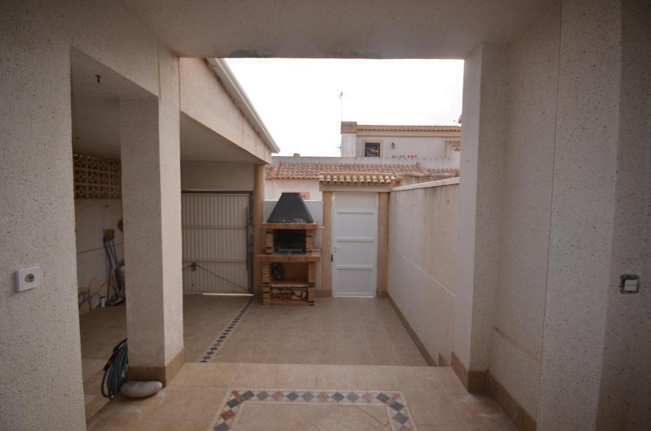 Agradable Adosado Con Piscina, Duchas Hidromasaje Βίλα Τορεβιέχα Εξωτερικό φωτογραφία
