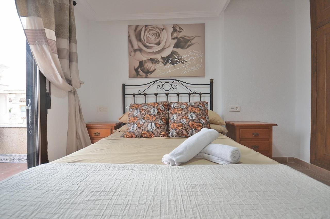 Agradable Adosado Con Piscina, Duchas Hidromasaje Βίλα Τορεβιέχα Εξωτερικό φωτογραφία