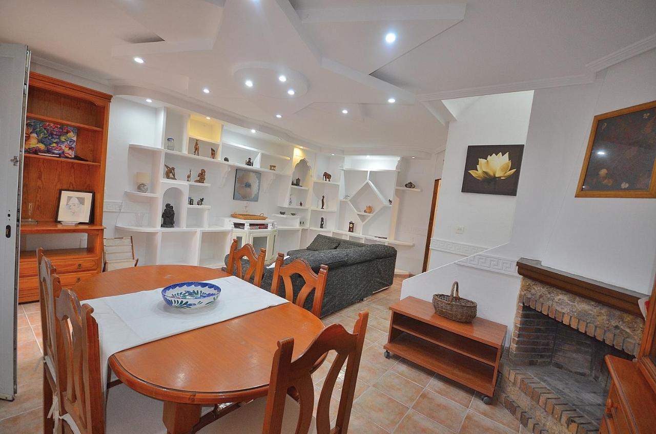 Agradable Adosado Con Piscina, Duchas Hidromasaje Βίλα Τορεβιέχα Εξωτερικό φωτογραφία
